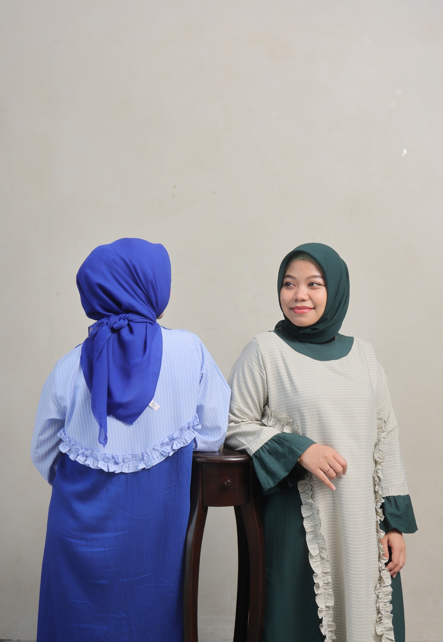 Ayla Ruffle Abaya Royal Blue